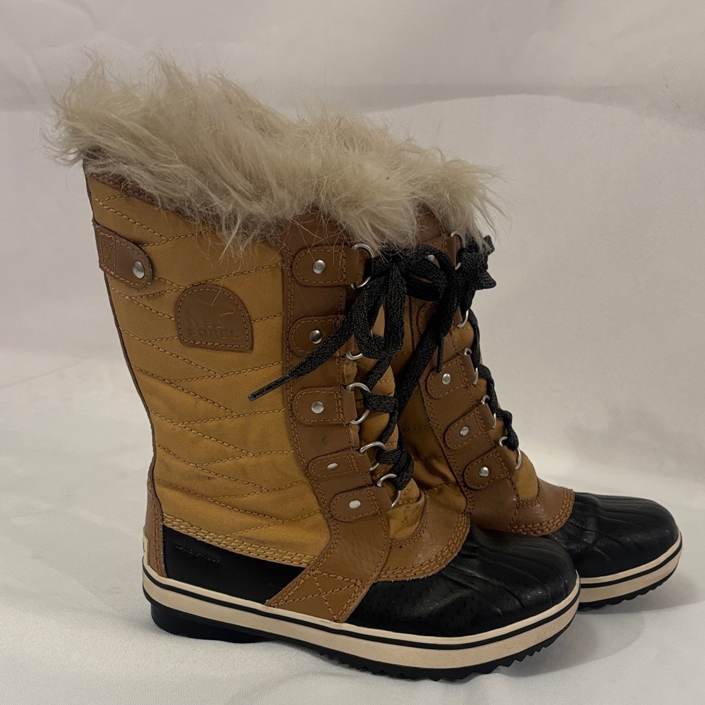 Sorel Brown and Black Kids Boots with Fur Trim